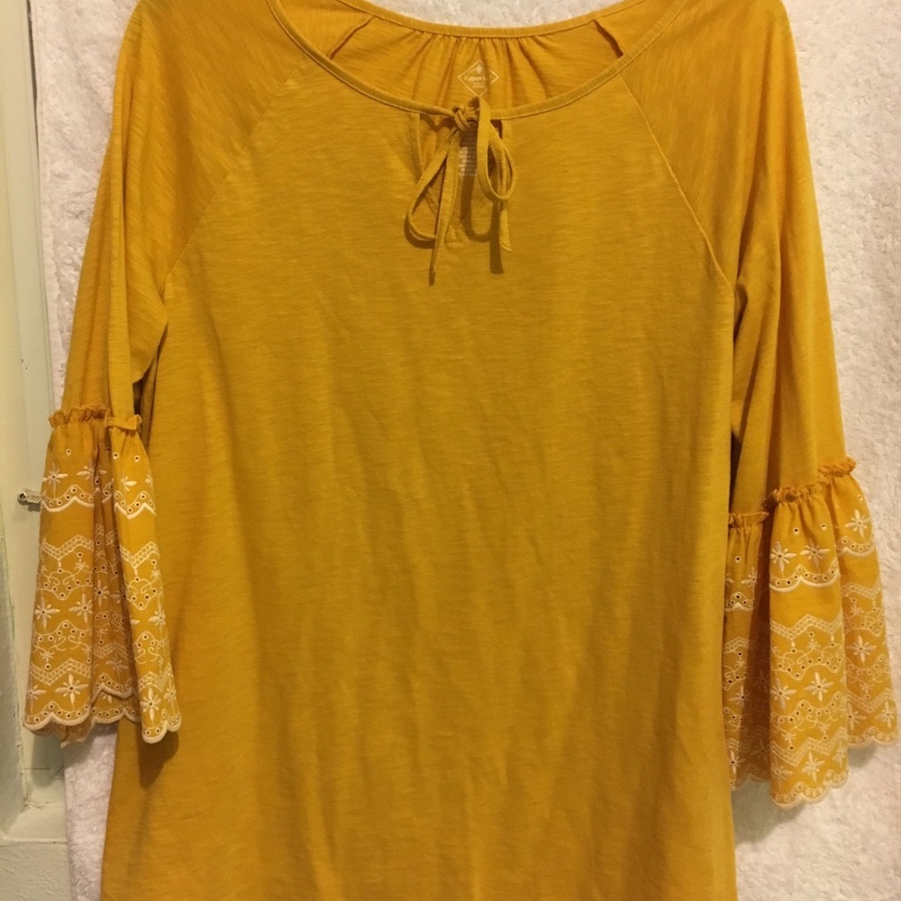 Women blouse